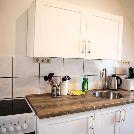 Wohnung Fuer 4 Gaeste In Laatzen Messe- Und Citynah Hannover Exterior foto